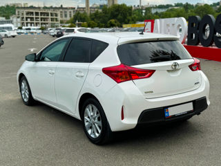 Toyota Auris foto 9