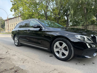 Mercedes E-Class foto 4