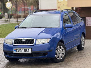 Skoda Fabia foto 2