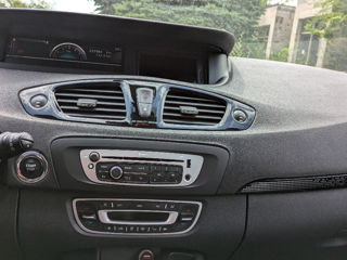 Renault Grand Scenic foto 8