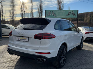 Porsche Cayenne foto 4