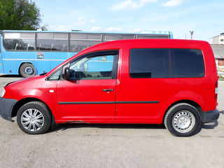 Volkswagen Caddy foto 1