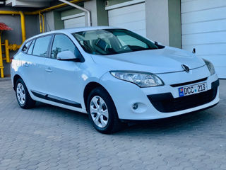 Renault Megane foto 1