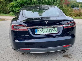 Tesla Model S foto 4