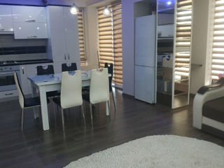 Apartament cu 2 camere, 68 m², Buiucani, Chișinău foto 2