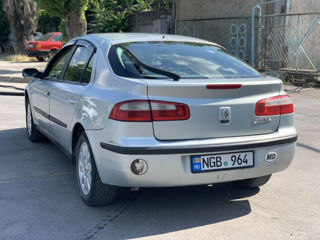 Renault Laguna foto 5