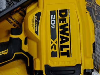 DeWalt DCN930B