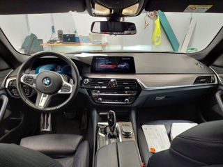 BMW 5 Series foto 8