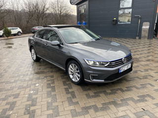 Volkswagen Passat foto 3