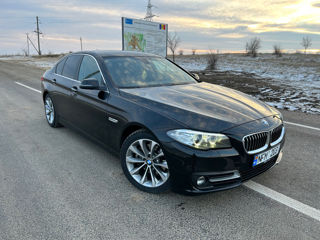 BMW 5 Series foto 3