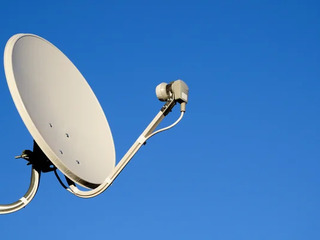 Vând 2 antene satelit