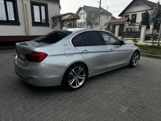 BMW 3 Series foto 4