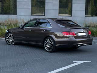 Mercedes E-Class foto 4