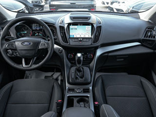 Ford Kuga foto 6