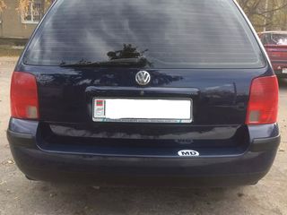 Volkswagen Passat foto 2