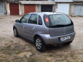 Opel Corsa foto 4