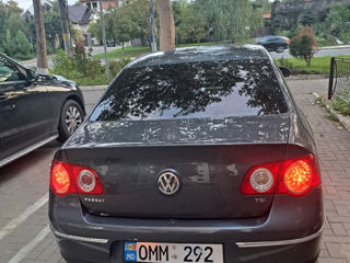 Volkswagen Passat foto 3