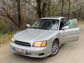 Subaru Legacy foto 2