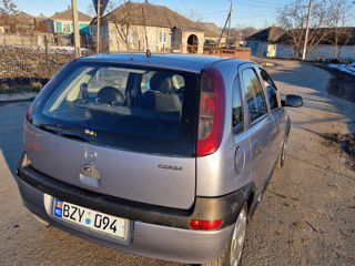 Opel Corsa foto 7