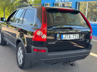 Volvo XC90 foto 1