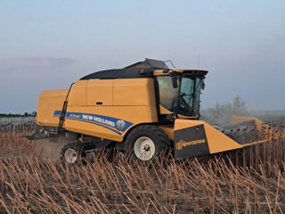 New Holland TC 5.90 foto 4