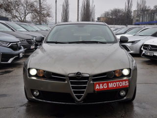 Alfa Romeo 159 foto 1