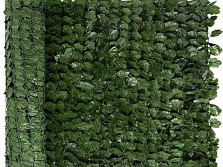 Gard verde artificial. Искусственный зеленый забор.
