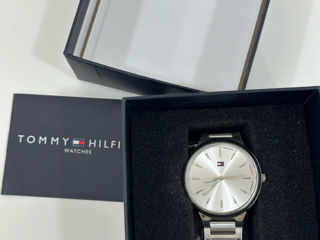 Vand ceas Tommy Hilfiger,original! foto 2