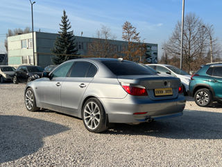 BMW 5 Series foto 4