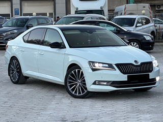 Skoda Superb foto 4