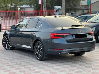 Skoda Superb foto 5