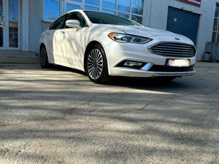 Ford Fusion foto 5