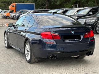 BMW 5 Series foto 3