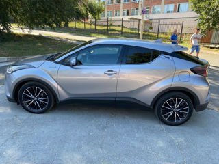 Toyota C-HR foto 3