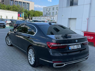 BMW 7 Series foto 7