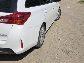 Toyota Auris foto 4