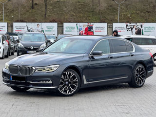 BMW 7 Series foto 3