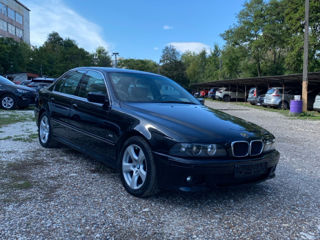 BMW 5 Series foto 4