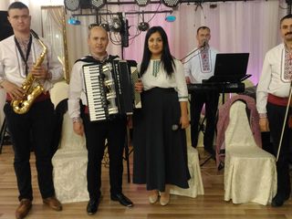 Formația - Doina Moldovei, muzica pentru petreceri, nunti si cumatrii la pret accesibil. foto 5