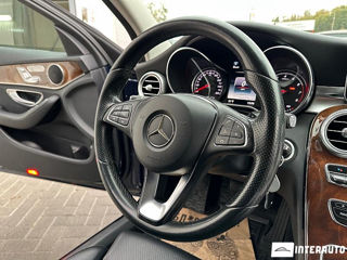 Mercedes C-Class foto 13