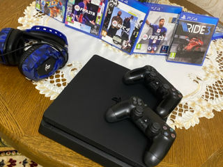 PlayStation 4