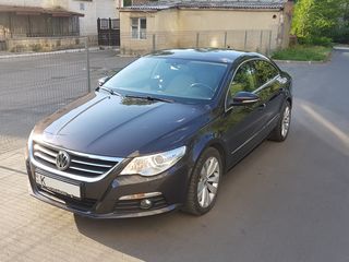 Volkswagen Passat CC foto 1