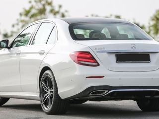 Dezmembrez Mercedes E-Class W213 E220d foto 3