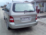 KIA Carnival foto 4