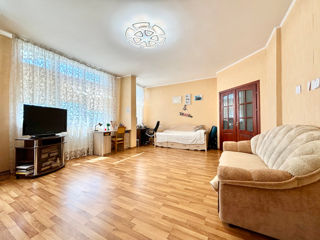 Apartament cu 2 camere, 89 m², Centru, Chișinău