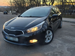 KIA Ceed foto 2