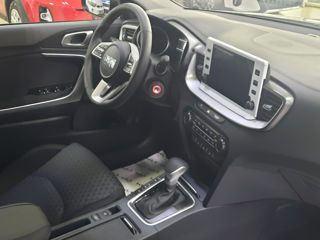 KIA Ceed Sw foto 9