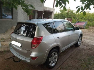 Toyota Rav 4 foto 5