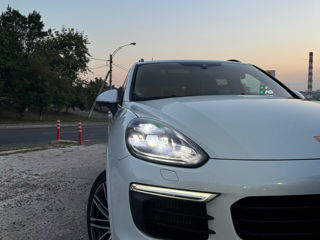 Porsche Cayenne foto 3