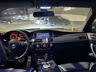 BMW 5 Series foto 7